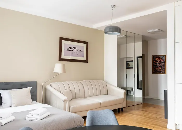 Piekna Grey * Warsaw